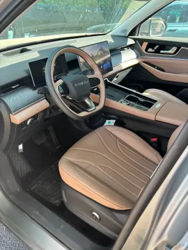 2025 Chery Tiggo 8 Plus 2.0T 254HP L4 8AT,autocango,china used car exporter,china ev exporter,chinese used car exporter,chinese used ev exporter