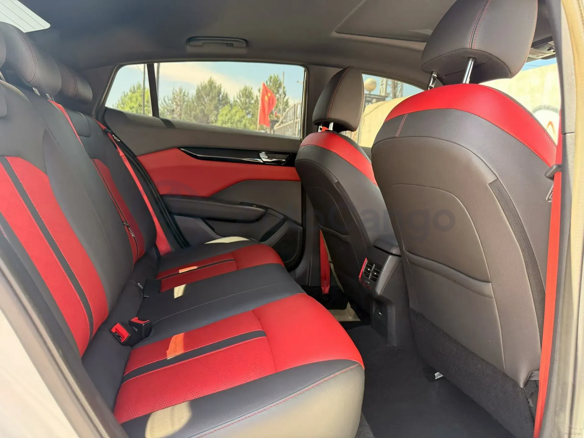 2021 DongFeng Aeolus YiXuan 1.5T 150HP L4 6DCT,autocango,china used car exporter,china ev exporter,chinese used car exporter,chinese used ev exporter