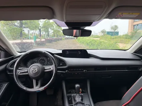 2020 Mazda 3 Axela 1.5L 117HP L4 6AT