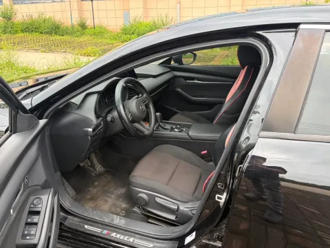 2020 Mazda 3 Axela 1.5L 117HP L4 6AT