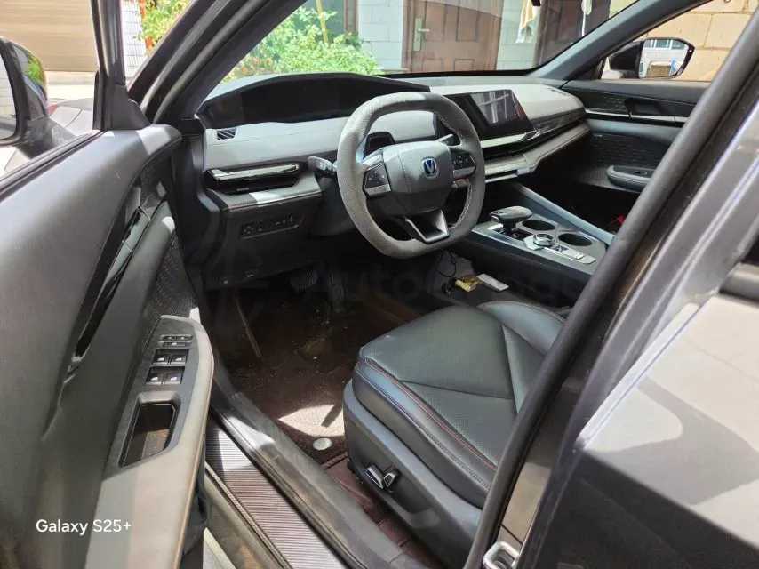 2022 ChangAn UNI-V 1.5T 188HP L4 7DCT,autocango,china used car exporter,china ev exporter,chinese used car exporter,chinese used ev exporter