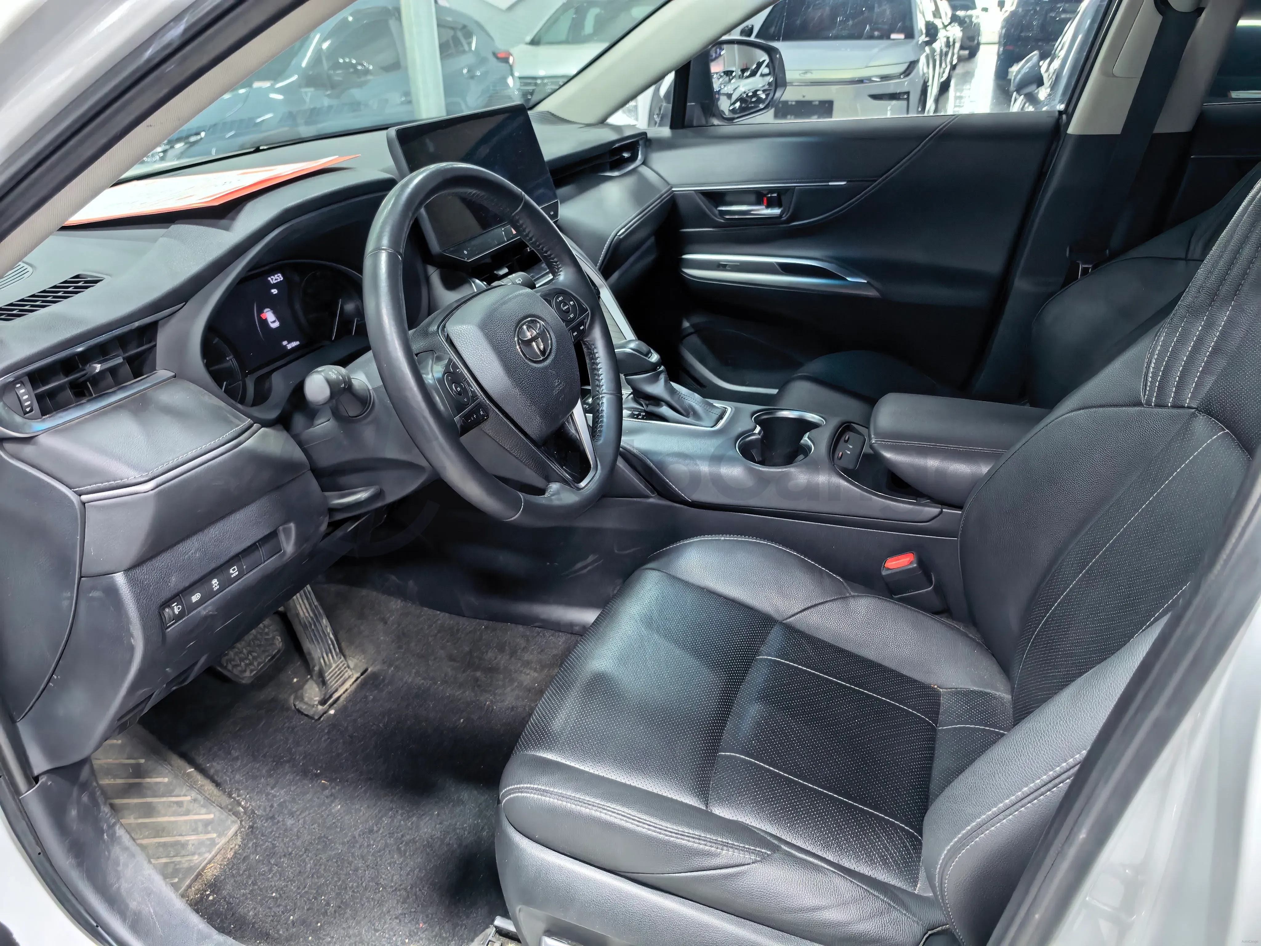 2023 Toyota Harrier 2.0L 171HP L4 CVT,autocango,china used car exporter,china ev exporter,chinese used car exporter,chinese used ev exporter
