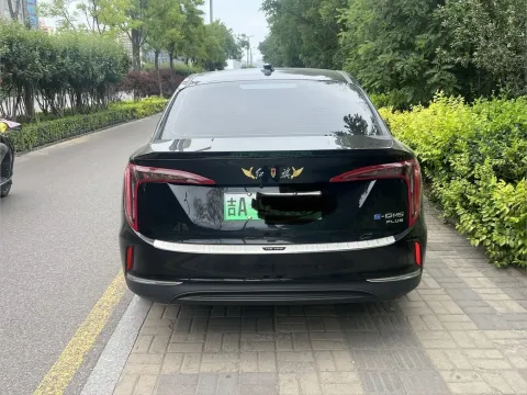 2024 HongQi E-QM5 BEV 72KWH
