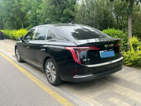 2024 HongQi E-QM5 BEV 72KWH
