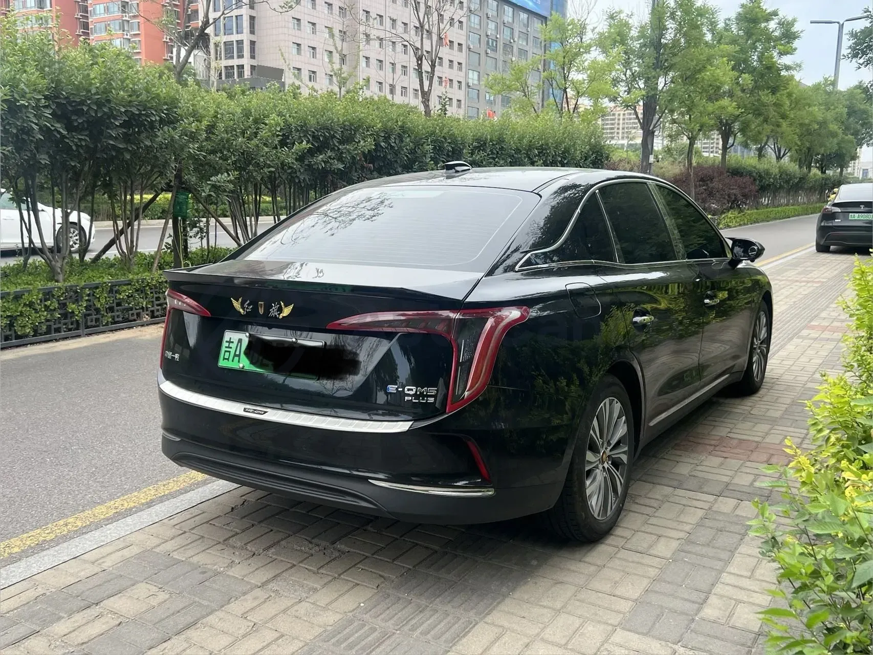 2024 HongQi E-QM5 BEV 72KWH,autocango,china used car exporter,china ev exporter,chinese used car exporter,chinese used ev exporter