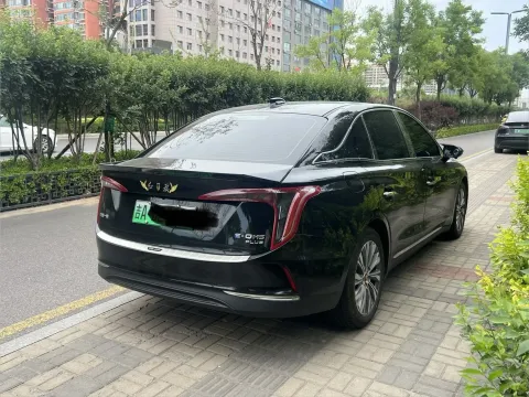 2024 HongQi E-QM5 BEV 72KWH