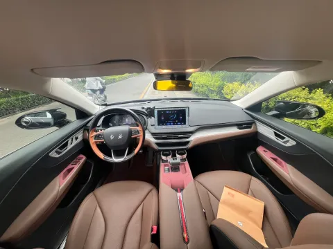 2024 HongQi E-QM5 BEV 72KWH