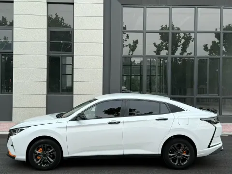 2023 DongFeng Aeolus YiXuan 1.5L 125HP L4 6DCT