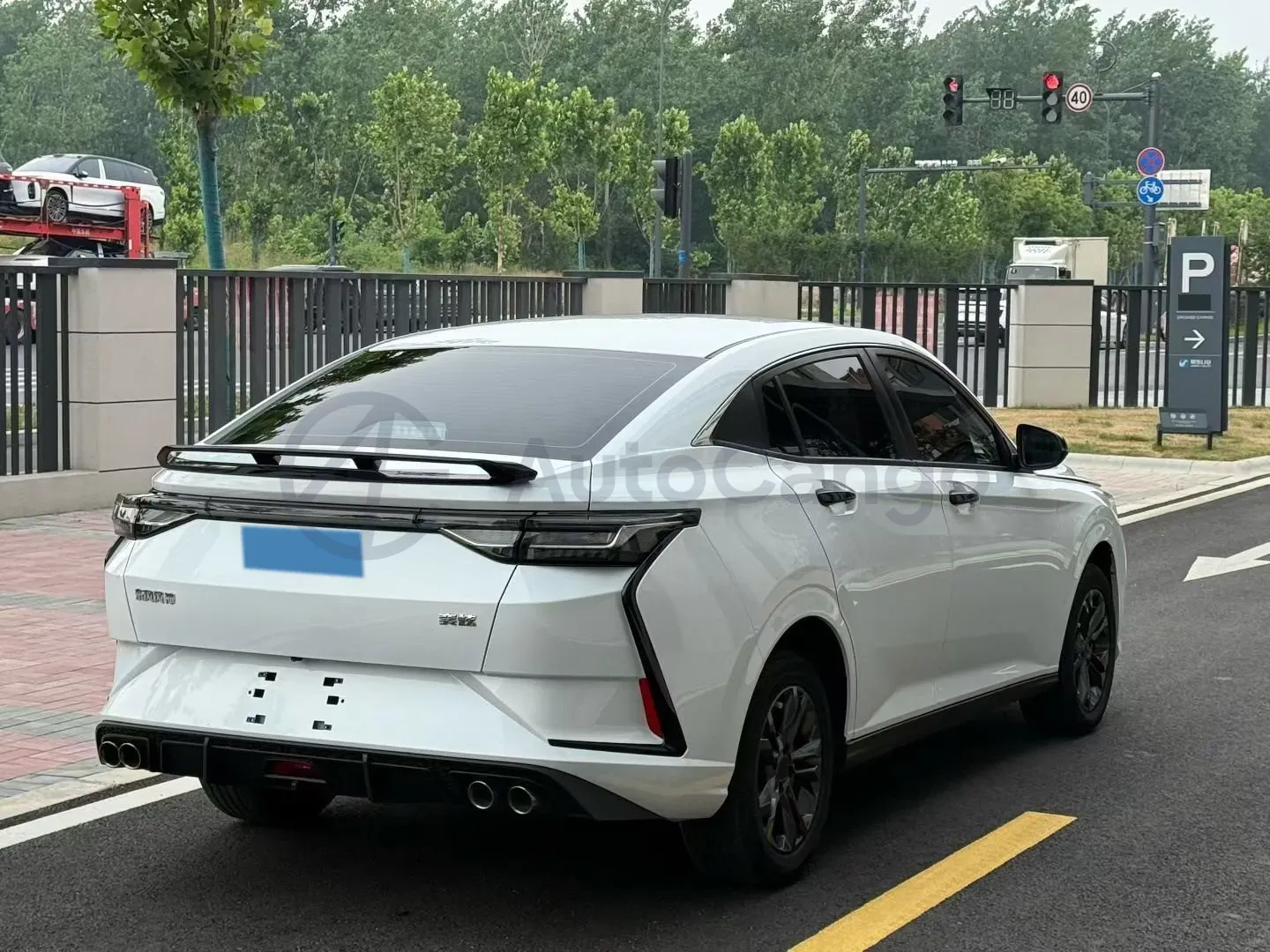 2023 DongFeng Aeolus YiXuan 1.5L 125HP L4 6DCT,autocango,china used car exporter,china ev exporter,chinese used car exporter,chinese used ev exporter