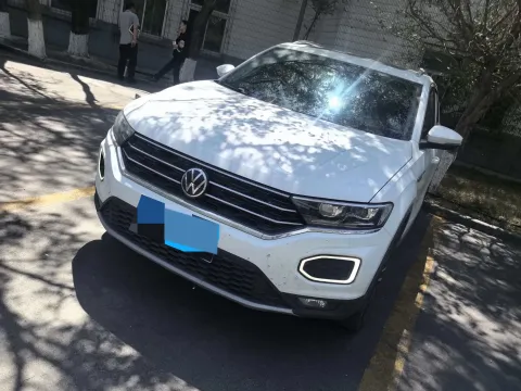 2021 VOLKSWAGEN T-ROC,autocango,china used car exporter,china ev exporter,chinese used car exporter,chinese used ev exporter