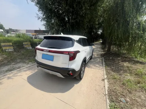 2023 Kia Seltos 1.5L 115HP L4 CVT