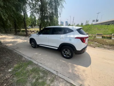 2023 Kia Seltos 1.5L 115HP L4 CVT