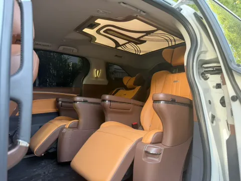 2024 Toyota Sienna 2.5L 189HP L4 E-CVT Hybrid