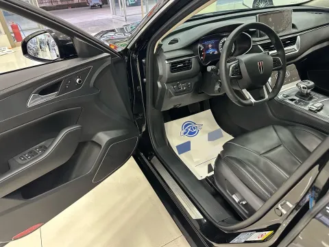 2022 HongQi H5 1.8T 197HP L4 6AT,autocango,china used car exporter,china ev exporter,chinese used car exporter,chinese used ev exporter