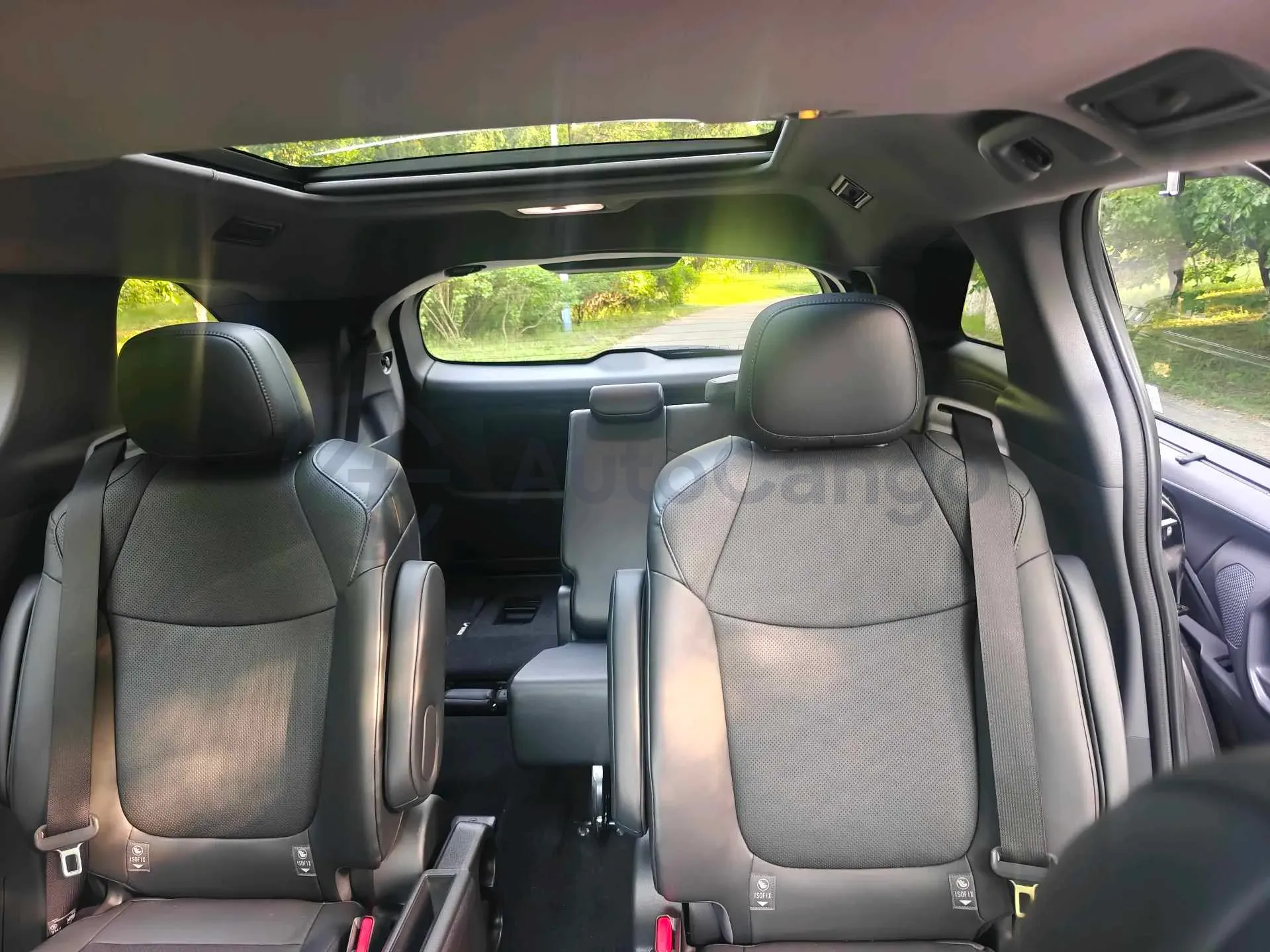 2024 Toyota Granvia 2.5L 189HP L4 E-CVT Hybrid,autocango,china used car exporter,china ev exporter,chinese used car exporter,chinese used ev exporter