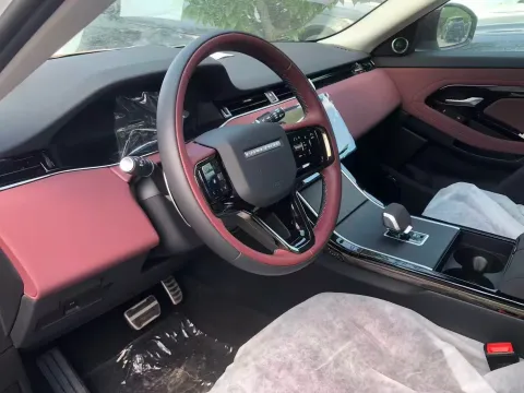 2024 Land Rover Range Rover Evoque 2.0T 249HP L4 9AT