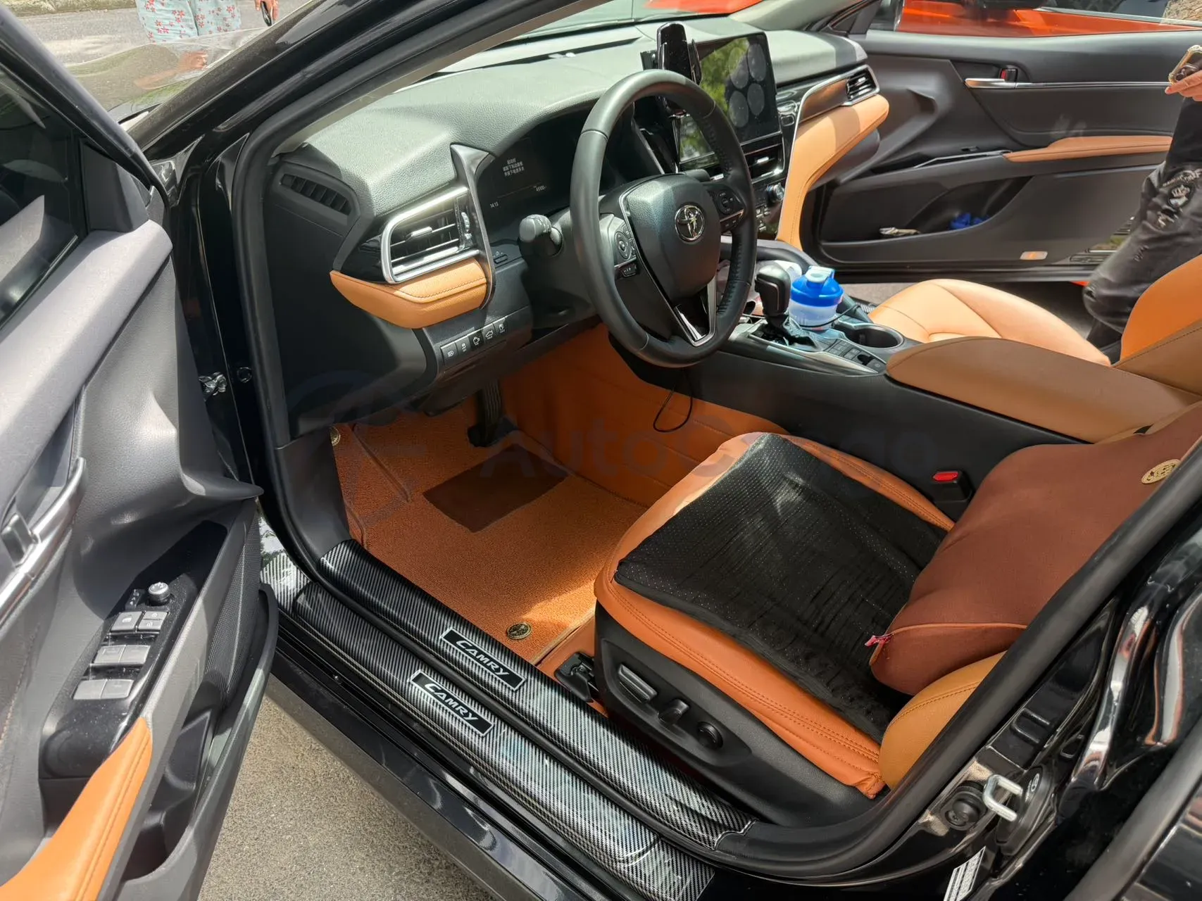 2021 Toyota Camry 2.5L 178HP L4 E-CVT Hybrid,autocango,china used car exporter,china ev exporter,chinese used car exporter,chinese used ev exporter