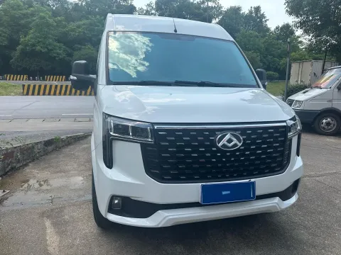 2024 MAXUS XinTu V80 2.0T 147HP L4 6MT,autocango,china used car exporter,china ev exporter,chinese used car exporter,chinese used ev exporter