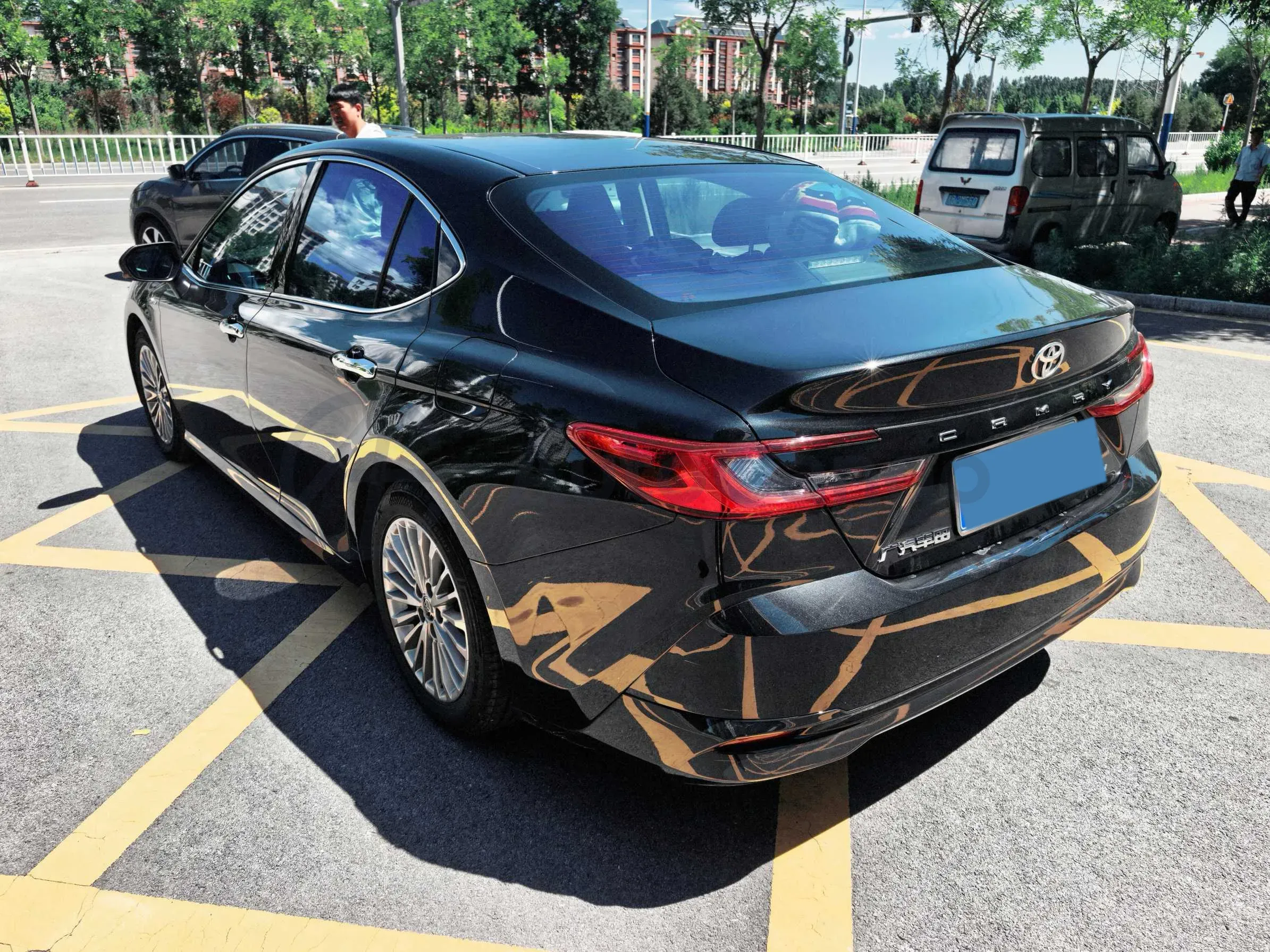 2024 Toyota Camry 2.0L 152HP L4 E-CVT Hybrid,autocango,china used car exporter,china ev exporter,chinese used car exporter,chinese used ev exporter