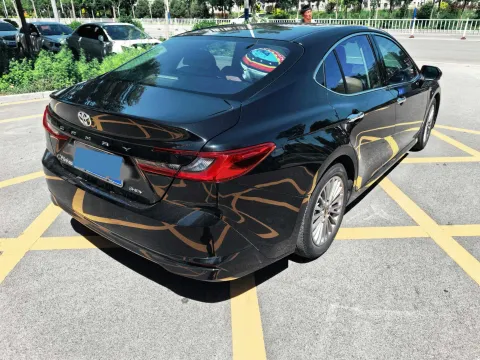 2024 Toyota Camry 2.0L 152HP L4 E-CVT Hybrid