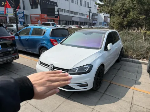 2019 VOLKSWAGEN GOLF,autocango,china used car exporter,china ev exporter,chinese used car exporter,chinese used ev exporter