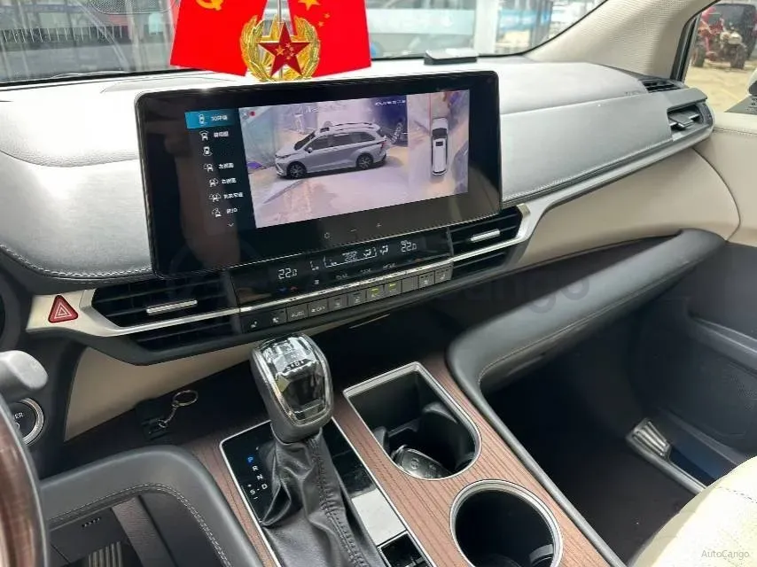2024 Toyota Sienna 2.5L 189HP L4 E-CVT Hybrid,autocango,china used car exporter,china ev exporter,chinese used car exporter,chinese used ev exporter