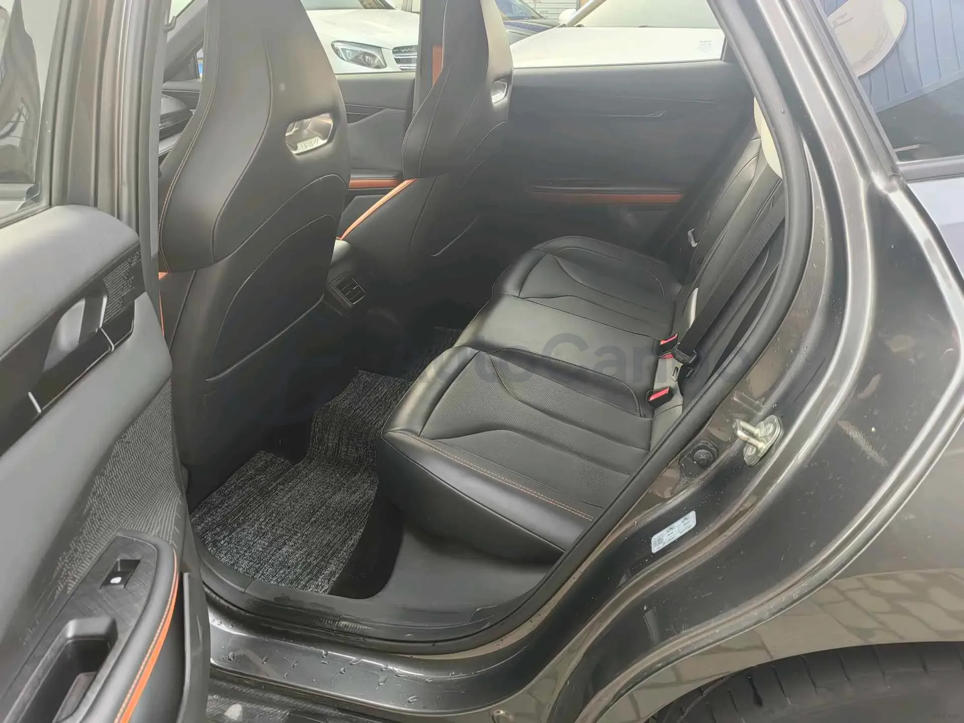 2023 ChangAn UNI-V 1.5T 188HP L4 7DCT,autocango,china used car exporter,china ev exporter,chinese used car exporter,chinese used ev exporter