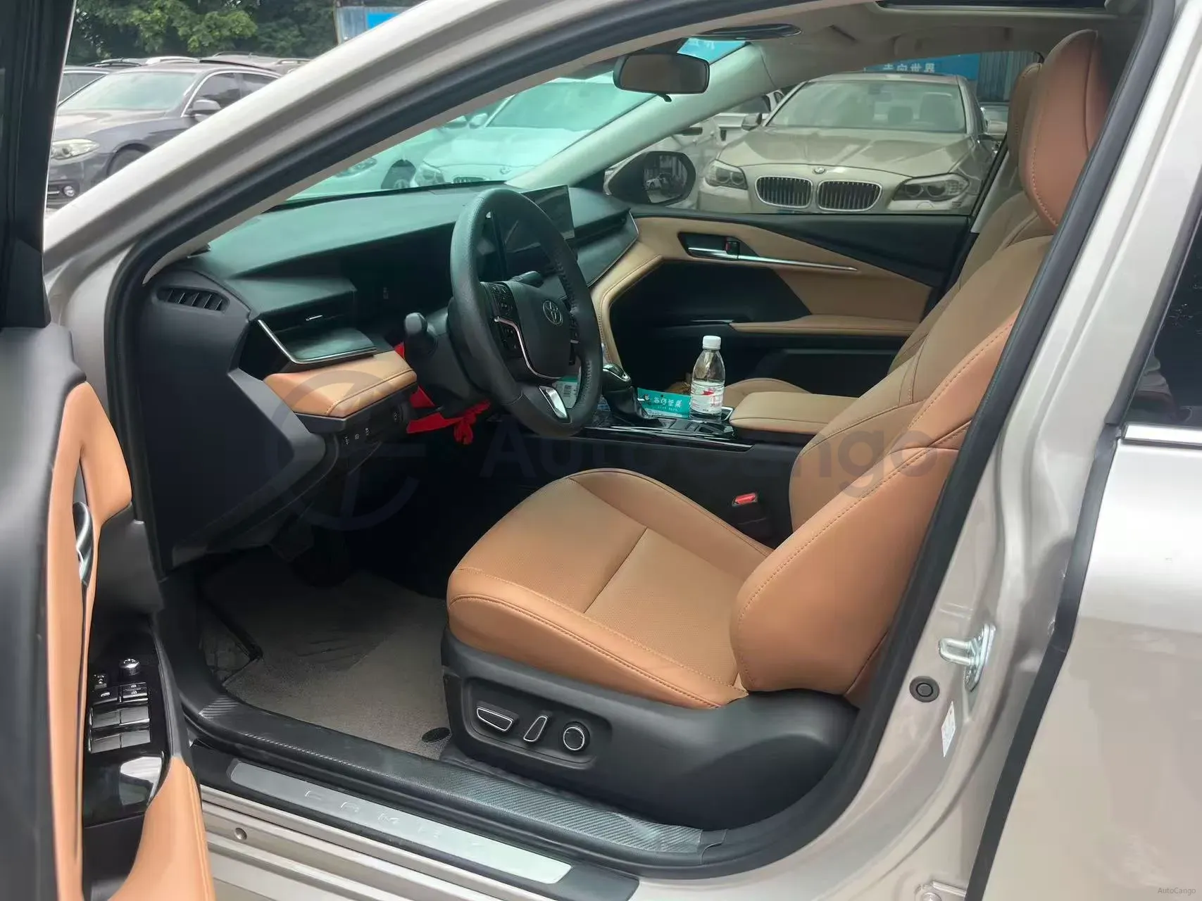 2024 Toyota Camry 2.0L 173HP L4 CVT,autocango,china used car exporter,china ev exporter,chinese used car exporter,chinese used ev exporter