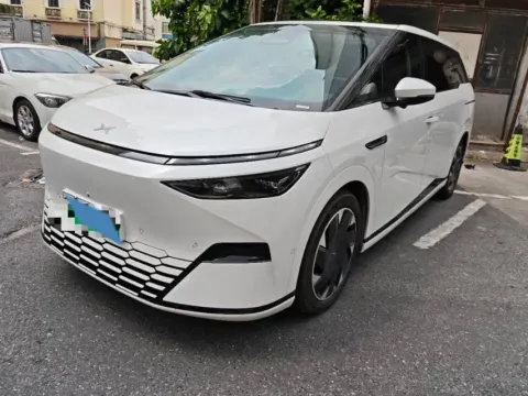 2024 XPENG X9,autocango,china used car exporter,china ev exporter,chinese used car exporter,chinese used ev exporter