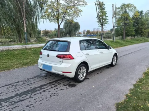 2018 Volkswagen Golf 1.6L 110HP L4 6AT,autocango,china used car exporter,china ev exporter,chinese used car exporter,chinese used ev exporter