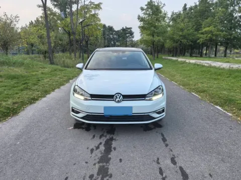2018 Volkswagen Golf 1.6L 110HP L4 6AT,autocango,china used car exporter,china ev exporter,chinese used car exporter,chinese used ev exporter