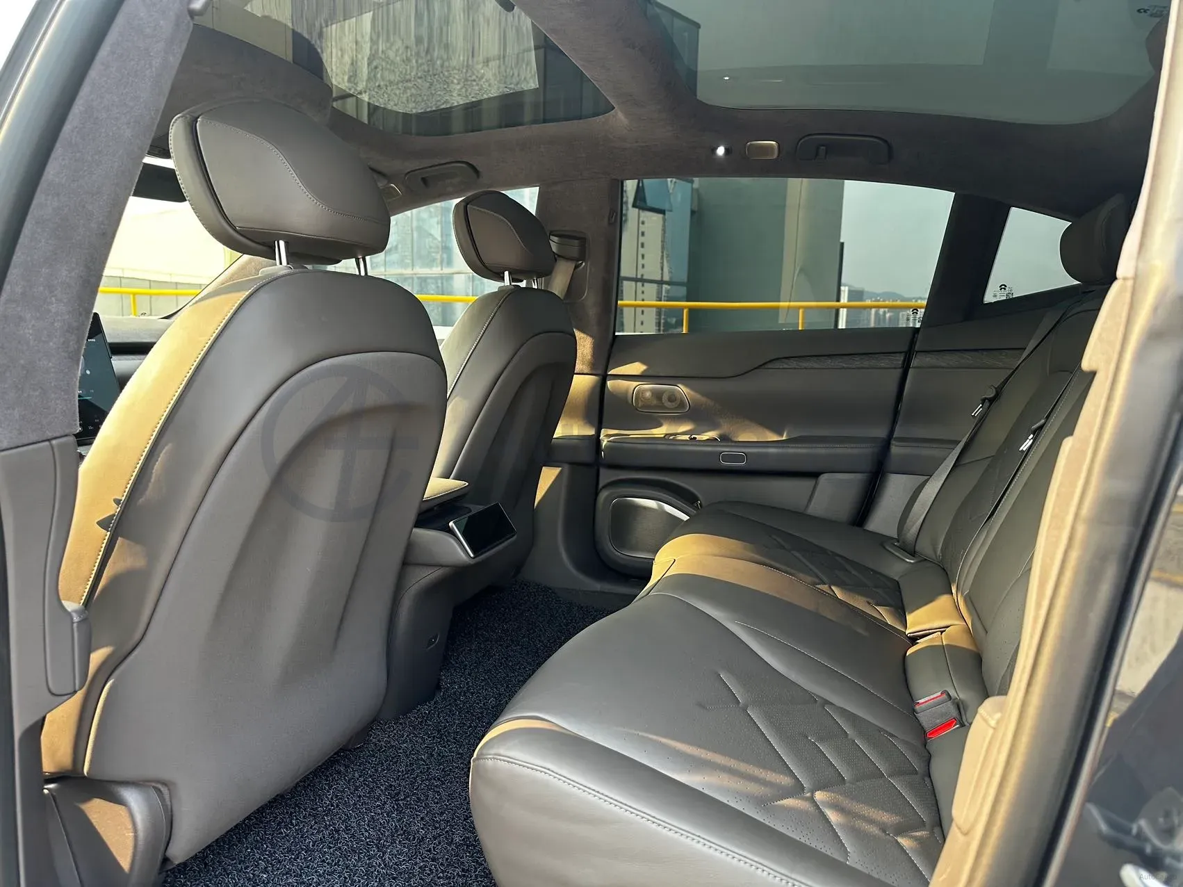 2021 Volkswagen ID.6 Crozz BEV 84.8KWH,autocango,china used car exporter,china ev exporter,chinese used car exporter,chinese used ev exporter