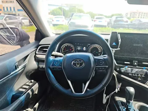 2021 Toyota Camry 2.0L 178HP L4 CVT
