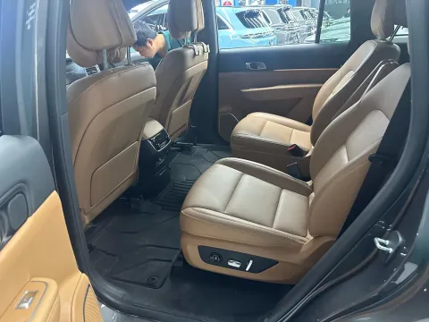 2021 Li ONE Range Extended 131HP REEV 40.5KWH,autocango,china used car exporter,china ev exporter,chinese used car exporter,chinese used ev exporter