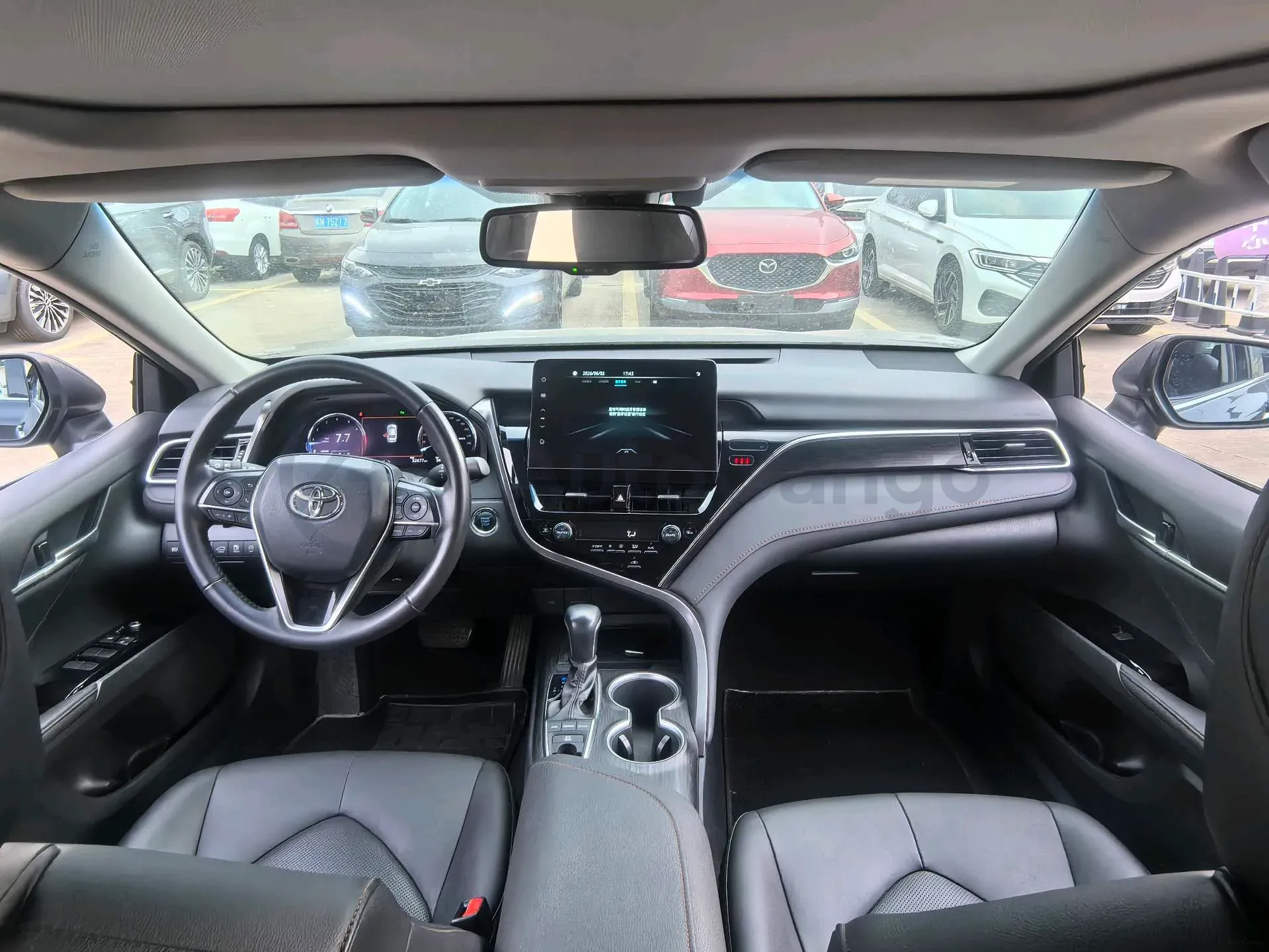 2021 Toyota Camry 2.5L 209HP L4 8AT,autocango,china used car exporter,china ev exporter,chinese used car exporter,chinese used ev exporter