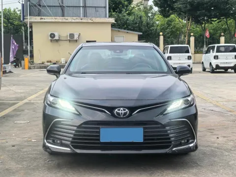 2021 Toyota Camry 2.5L 209HP L4 8AT