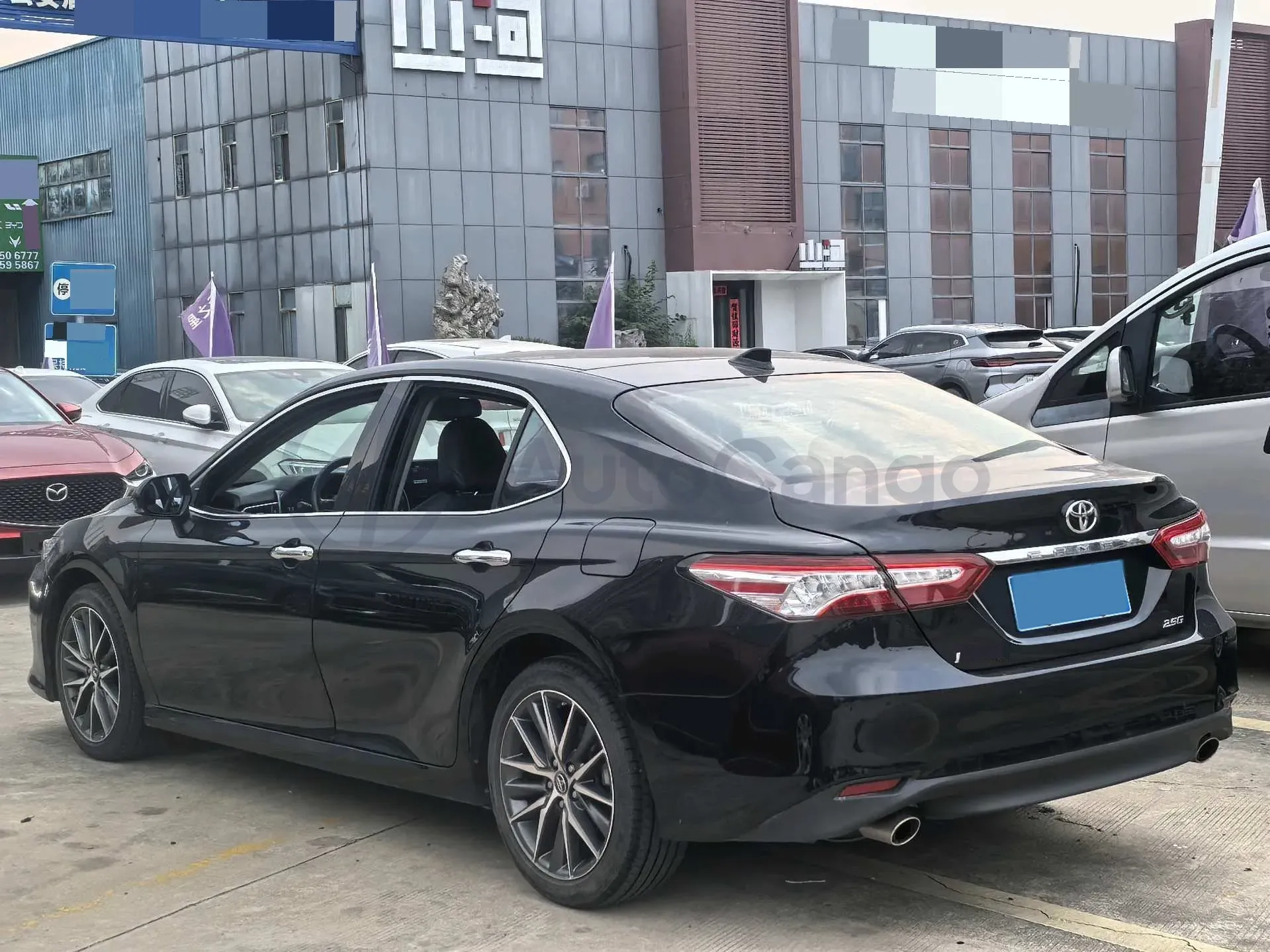 2021 Toyota Camry 2.5L 209HP L4 8AT,autocango,china used car exporter,china ev exporter,chinese used car exporter,chinese used ev exporter