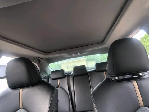 2021 Toyota Camry 2.5L 209HP L4 8AT