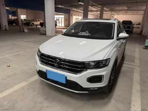2021 VOLKSWAGEN T-ROC,autocango,china used car exporter,china ev exporter,chinese used car exporter,chinese used ev exporter