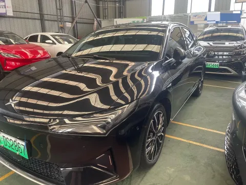 2022 XPENG P5,autocango,china used car exporter,china ev exporter,chinese used car exporter,chinese used ev exporter