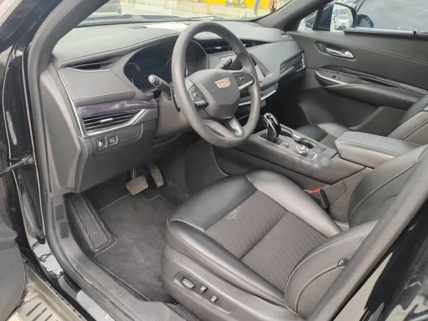 2021 Cadillac XT4 2.0T 237HP L4 9AT,autocango,china used car exporter,china ev exporter,chinese used car exporter,chinese used ev exporter