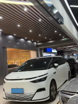 2024 XPENG X9,autocango,china used car exporter,china ev exporter,chinese used car exporter,chinese used ev exporter