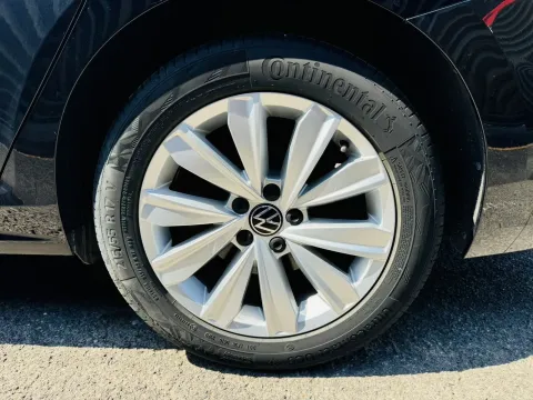 2020 Volkswagen Passat 2.0T 186HP L4 7DCT
