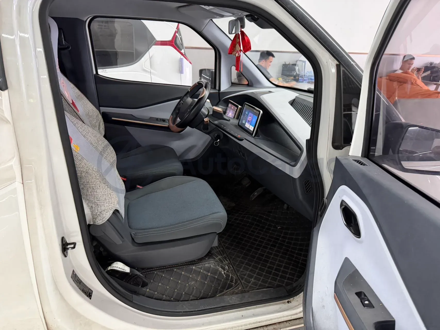 2020 BaoJun E200 BEV 28KWH,autocango,china used car exporter,china ev exporter,chinese used car exporter,chinese used ev exporter