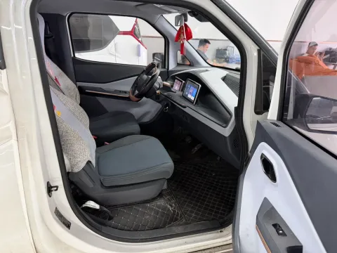 2020 BaoJun E200 BEV 28KWH