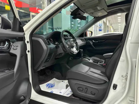 2022 Nissan X-Trail 2.0L 151HP L4 CVT,autocango,china used car exporter,china ev exporter,chinese used car exporter,chinese used ev exporter