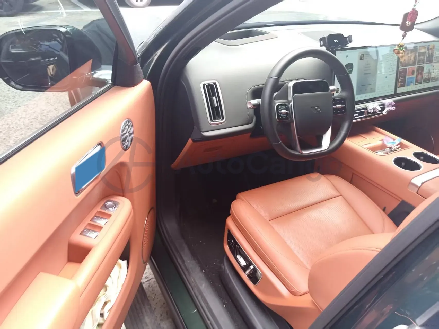2024 Land Rover Range Rover Evoque 1.5T 200HP L3 8AT PHEV 15.5KWH,autocango,china used car exporter,china ev exporter,chinese used car exporter,chinese used ev exporter