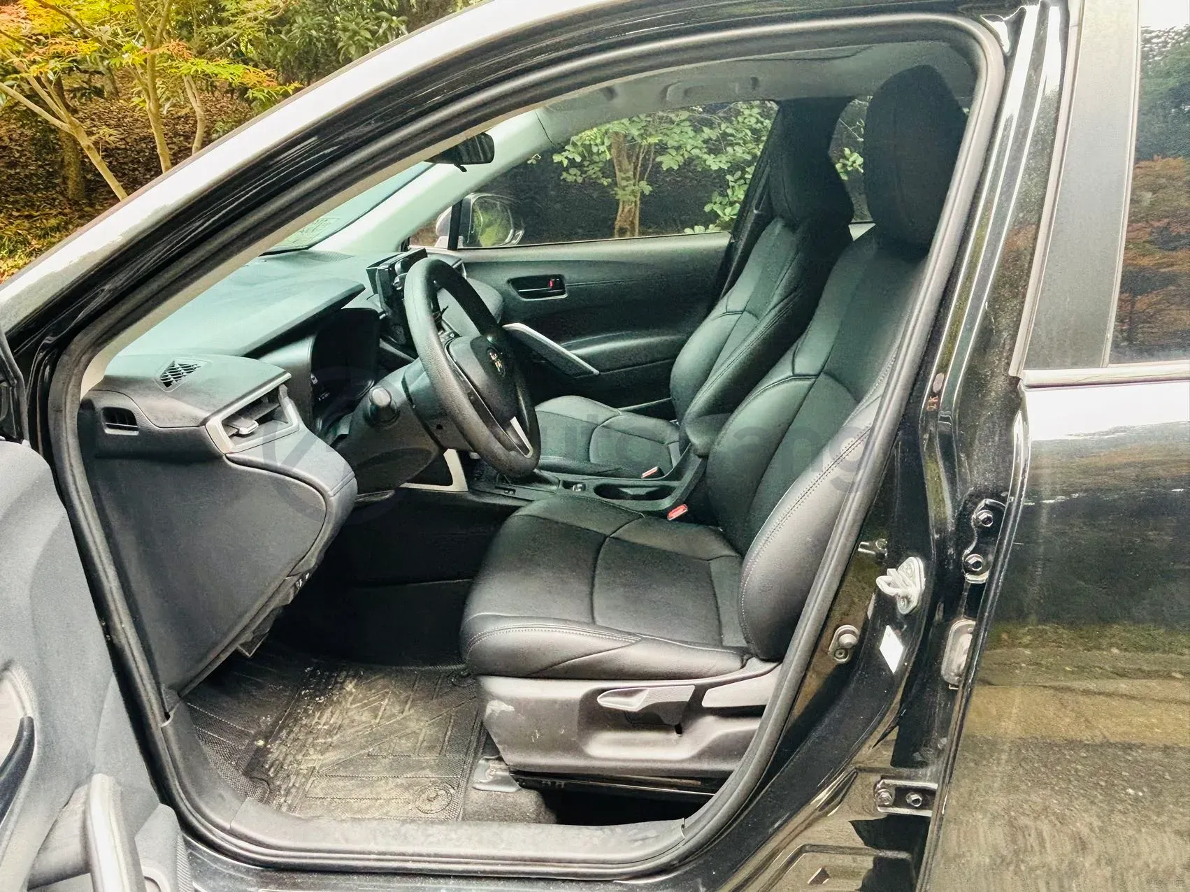 2022 Toyota Frontlander 2.0L 171HP L4 CVT,autocango,china used car exporter,china ev exporter,chinese used car exporter,chinese used ev exporter