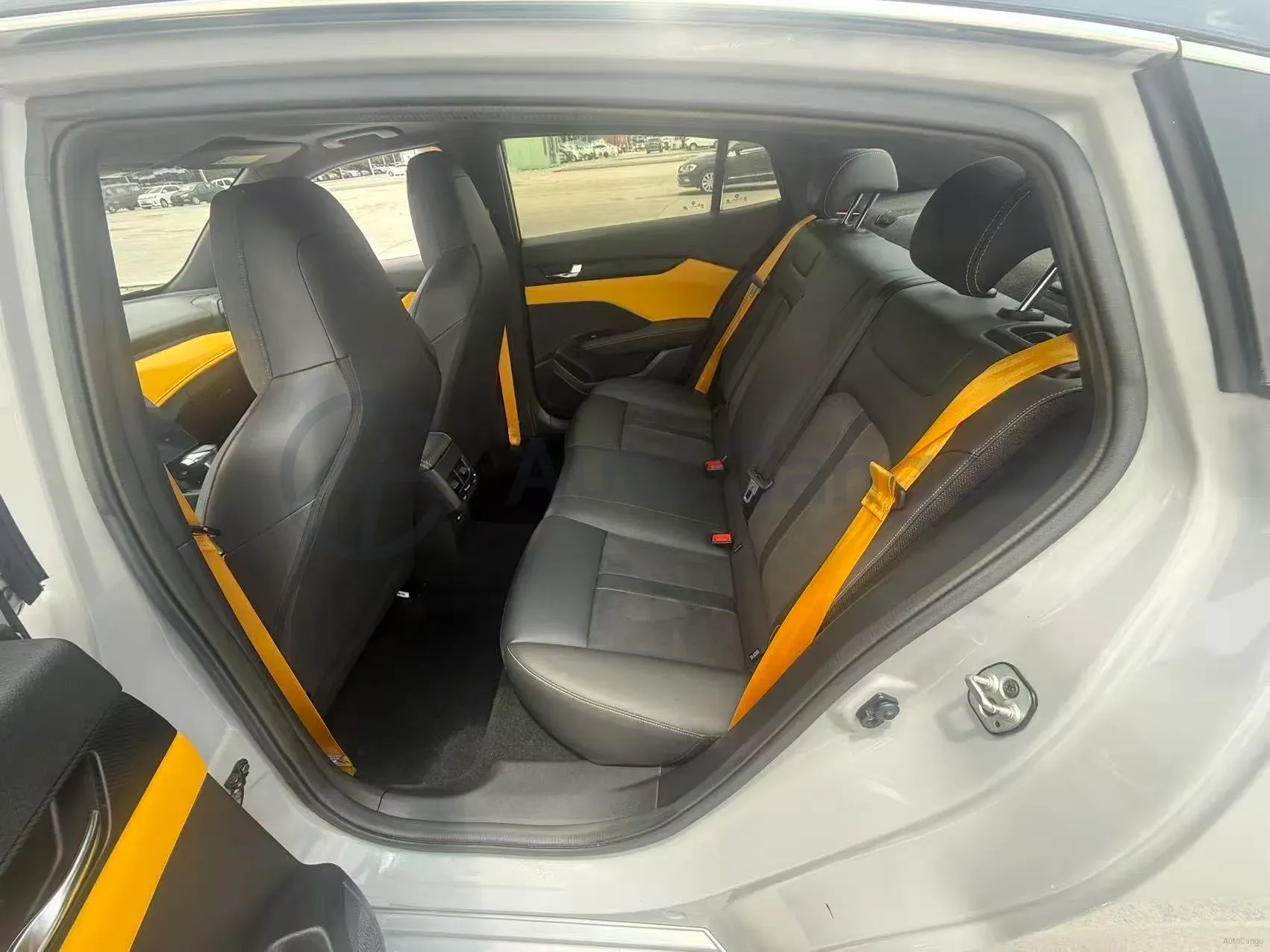 2023 DongFeng Aeolus YiXuan 1.5T 197HP L4 6DCT,autocango,china used car exporter,china ev exporter,chinese used car exporter,chinese used ev exporter