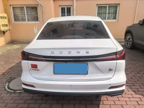 2023 Roewe i5 1.5L 129HP L4 5MT